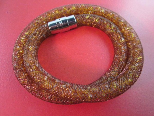 Sternenglitzer-Look Armband beige, geflochtenes Armband mit Steinen