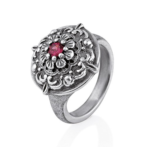 Drachenfels Ring, Queen Lisbeth-Kollektion, Ornament Ring Klein, Silber mit Rhodolith D QL 13-5